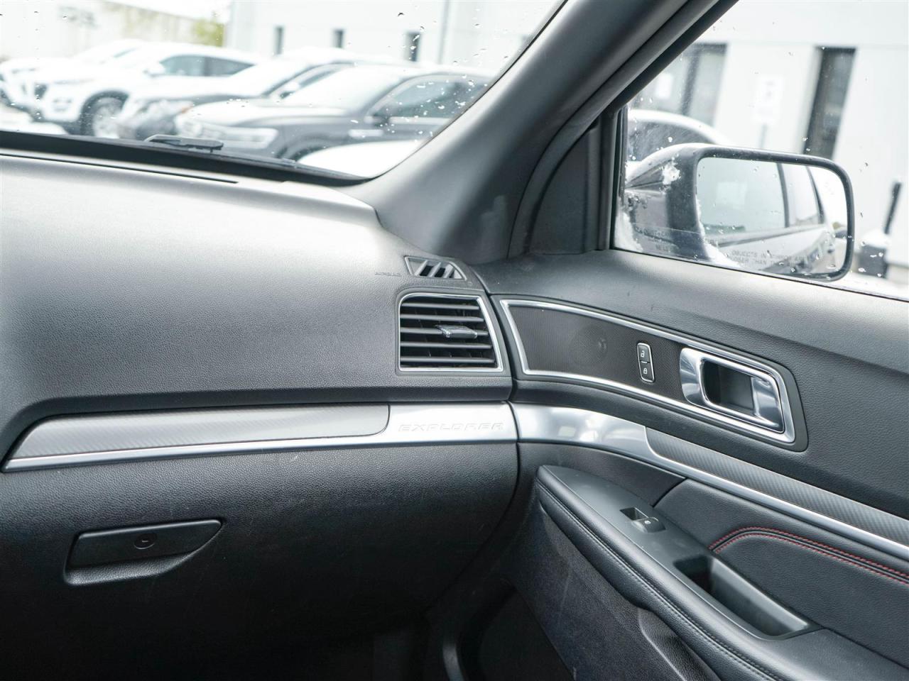 2018 Ford Explorer SPORT 4WD | NO ACCIDENTS | ONE OWNER | FORD SERVICED Photo