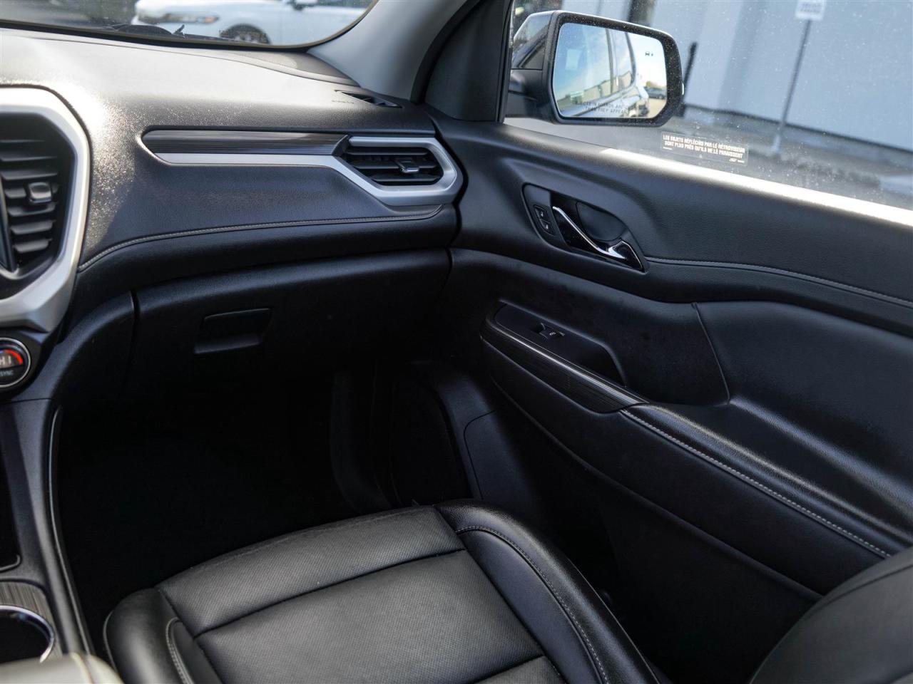 2022 GMC Acadia SLT AWD | 7 PASS | LEATHER | SUNROOF Photo