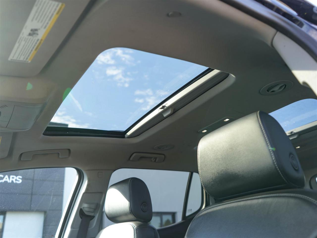 2022 GMC Acadia SLT AWD | 7 PASS | LEATHER | SUNROOF Photo