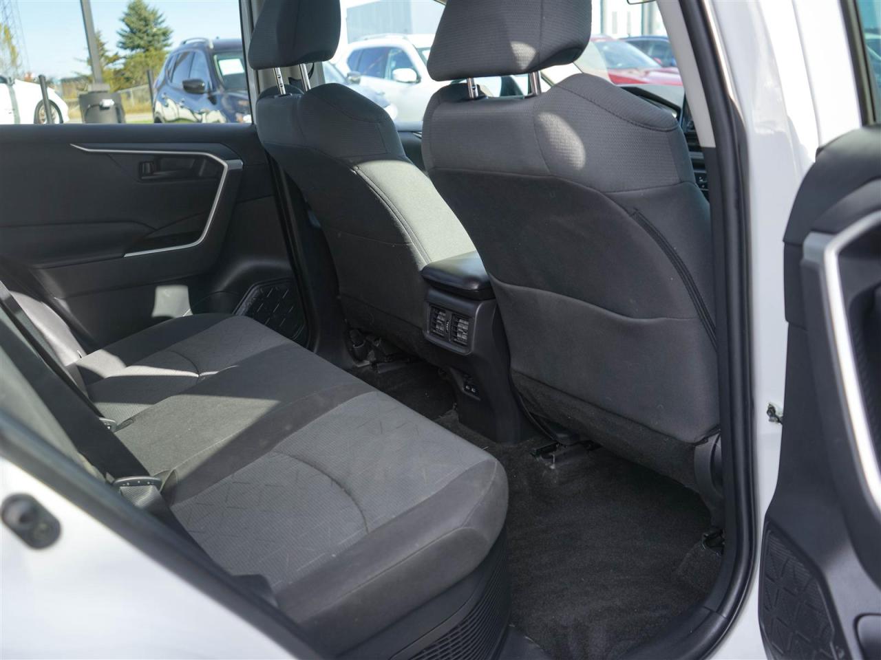 2022 Toyota RAV4 HYBRID LE AWD | 7 SERVICE RECORDS | NO ACCIDENTS Photo