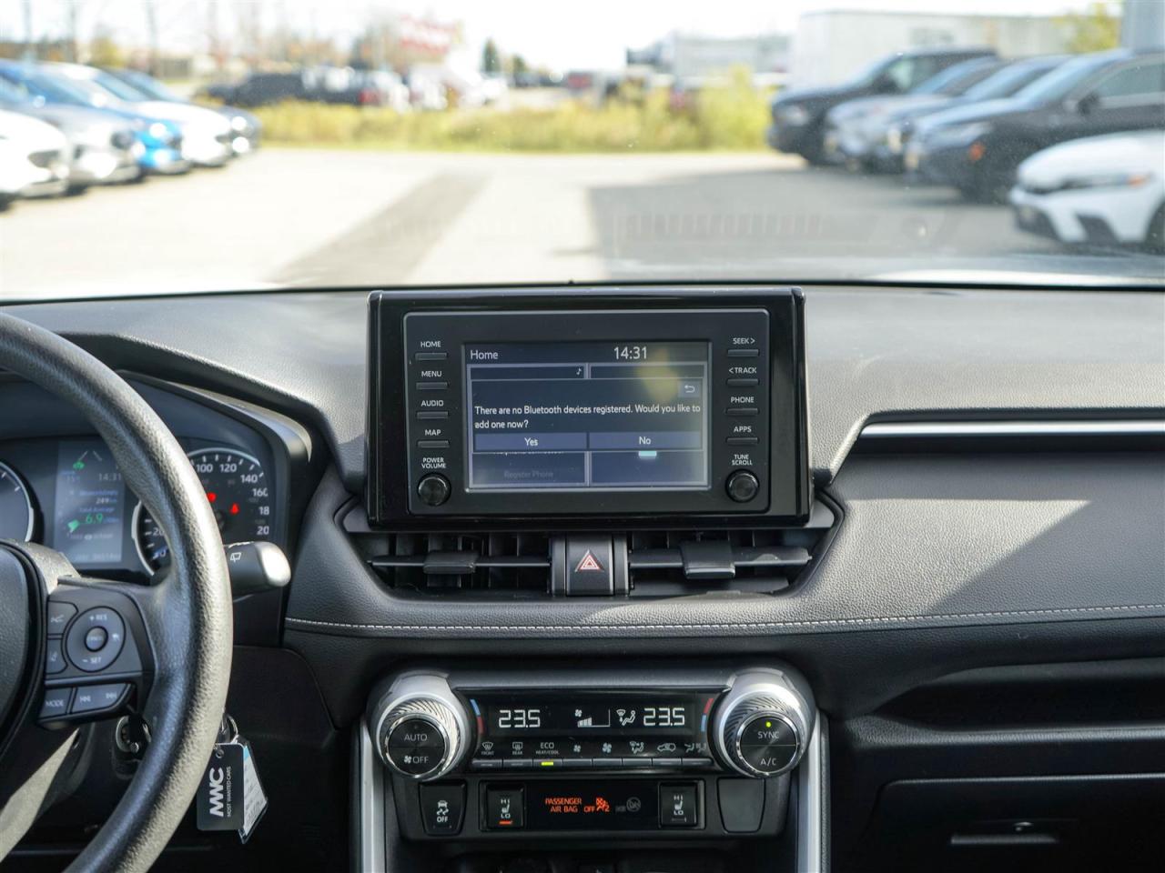 2022 Toyota RAV4 HYBRID LE AWD | 7 SERVICE RECORDS | NO ACCIDENTS Photo