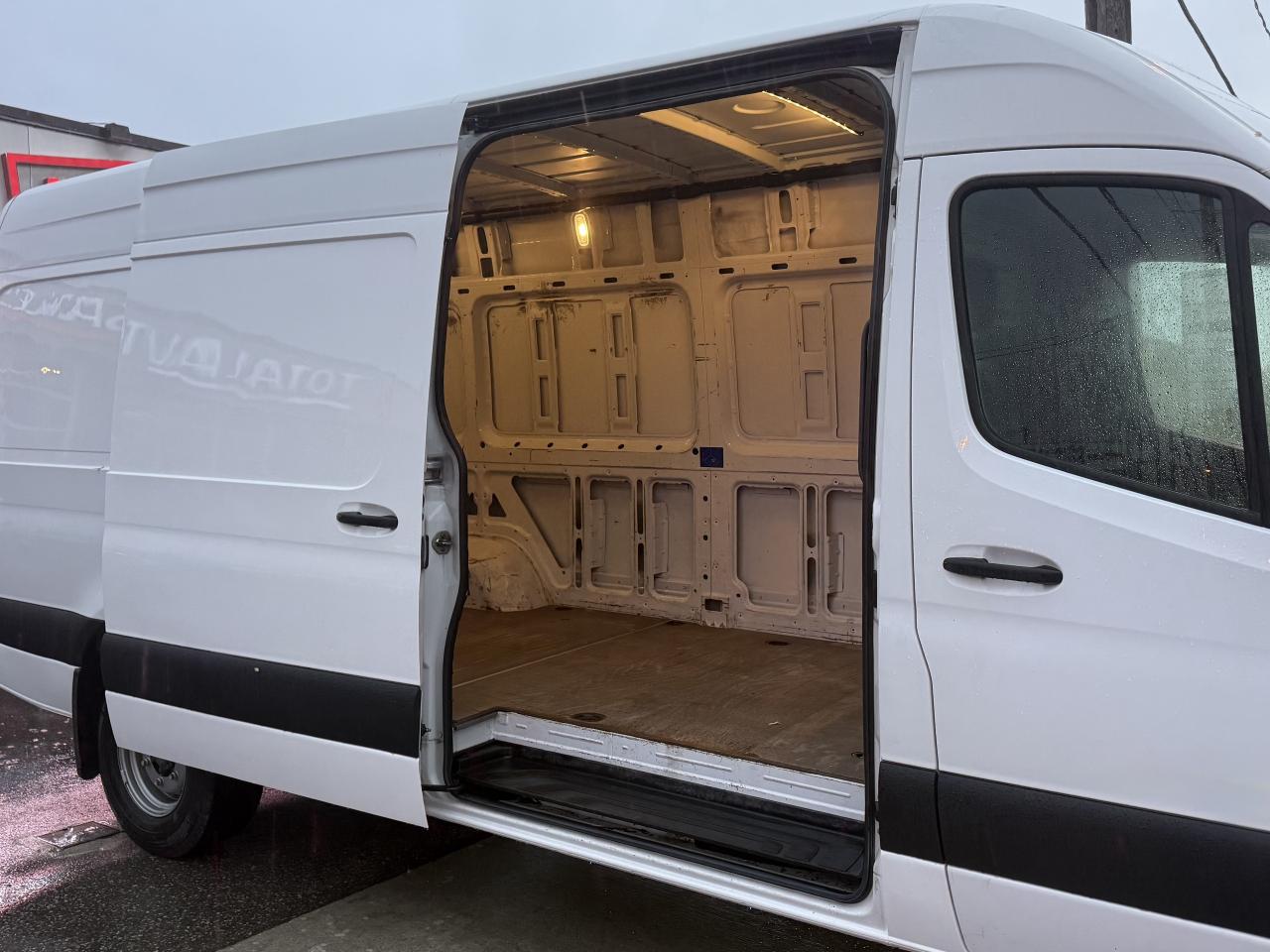 2019 Mercedes-Benz Sprinter 3500 XD 170-in. WB Photo