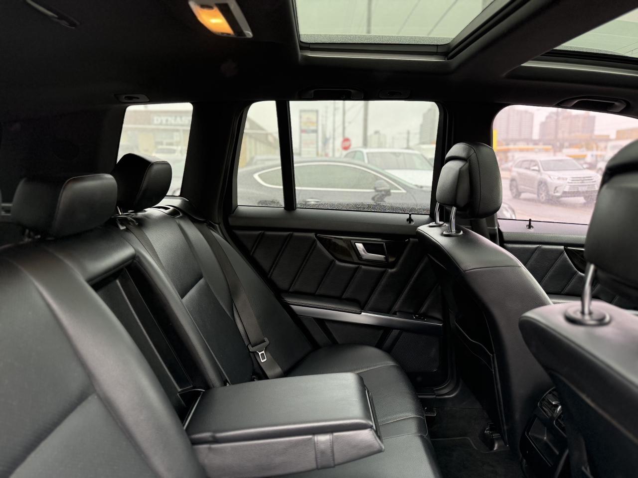 2015 Mercedes-Benz GLK-Class 250 //AMG SPORT PKG | 360 CAM | UPGRADED | CARPLAY Photo