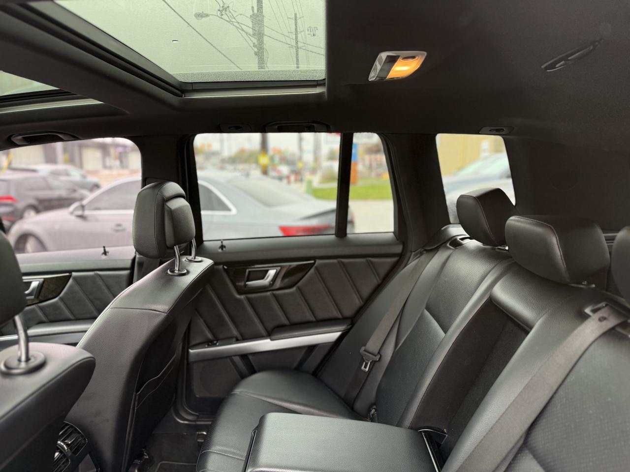 2015 Mercedes-Benz GLK-Class 250 //AMG SPORT PKG | 360 CAM | UPGRADED | CARPLAY Photo