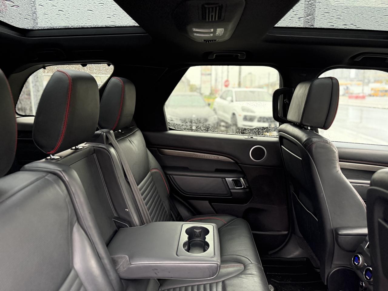 2017 Land Rover Discovery HSE LUXURY TD6 | MERIDIAN | PANO | 360 CAMERA | Photo