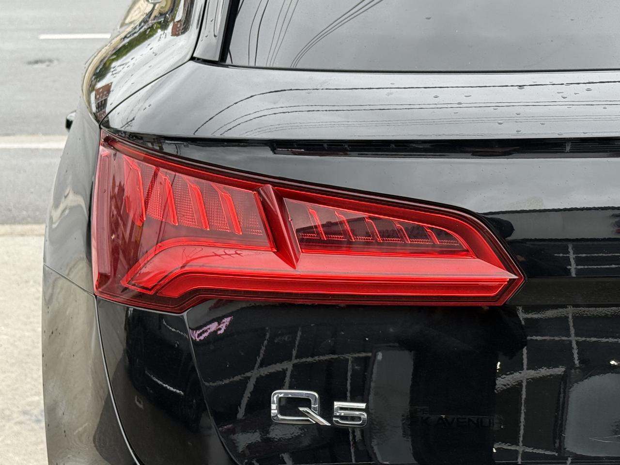 2018 Audi Q5 PROGRESSIV S-LINE | PANO | HEATED & COOLED SEATS Photo