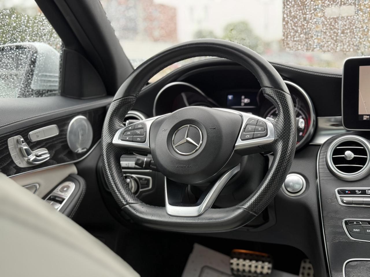 2015 Mercedes-Benz C-Class 400 //AMG SPORT | LOW KM | PANO | BURMESTER Photo