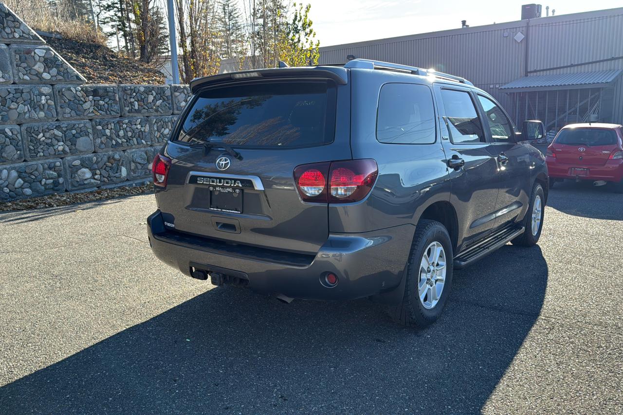 2020 Toyota Sequoia SR5 Photo