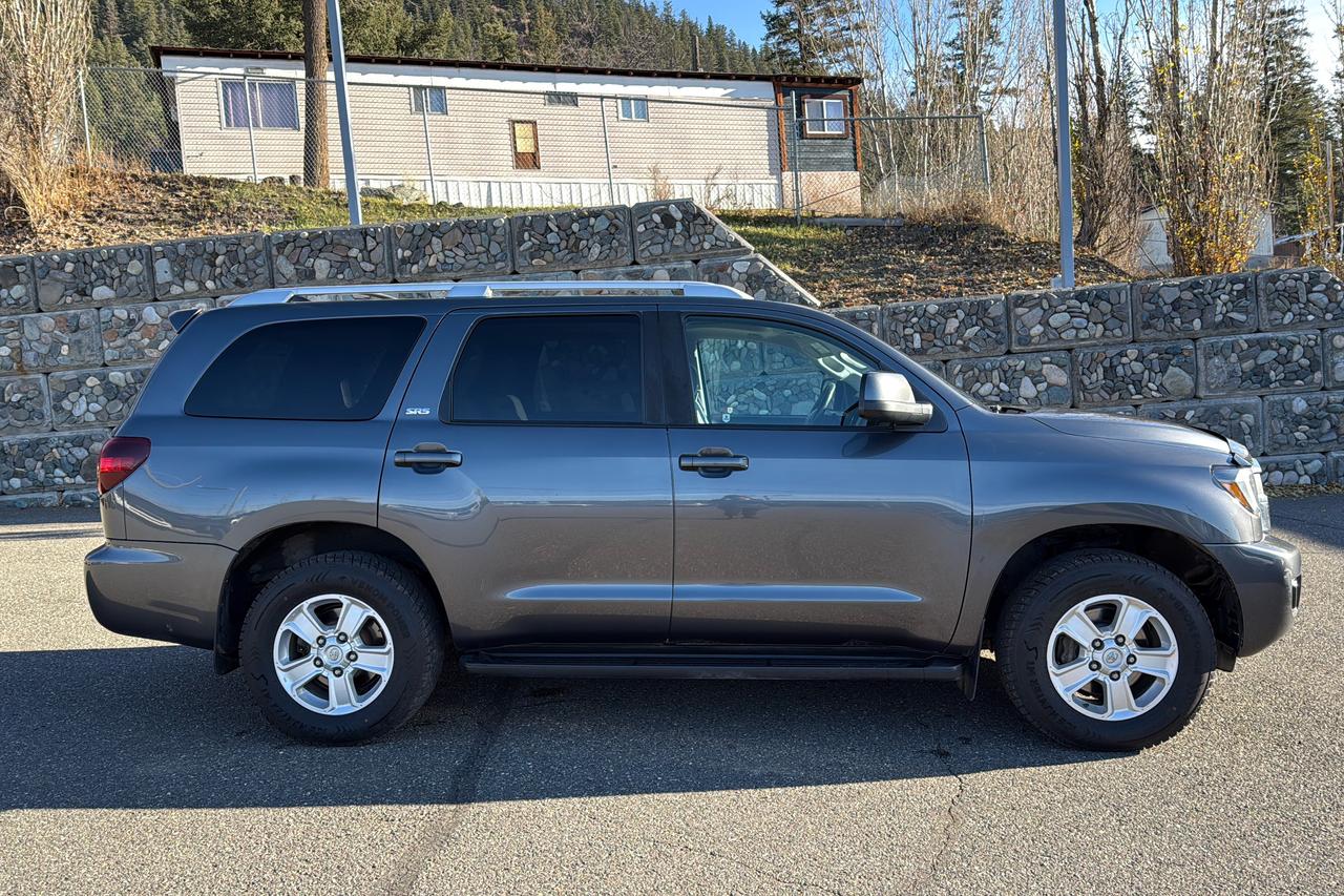 2020 Toyota Sequoia SR5 Photo