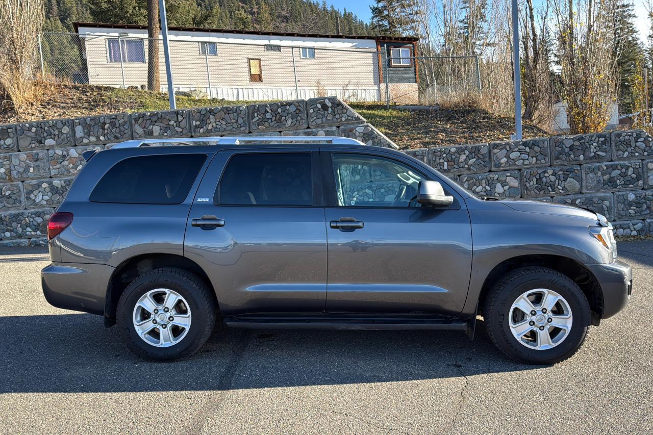 2020 Toyota Sequoia SR5 Photo