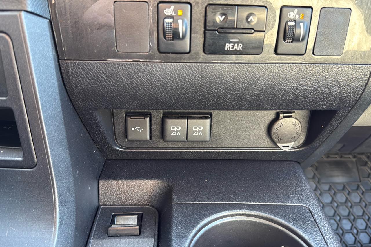 2020 Toyota Sequoia SR5 Photo