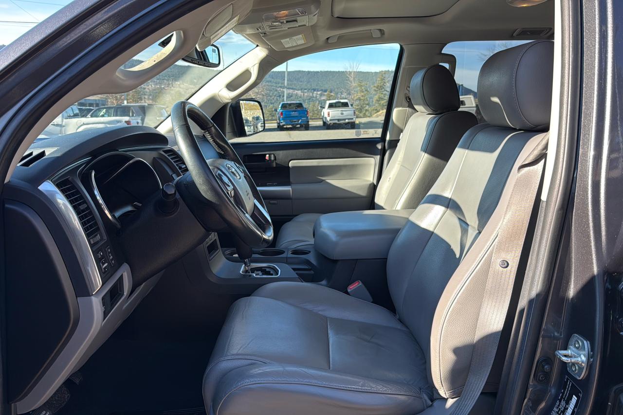 2020 Toyota Sequoia SR5 Photo