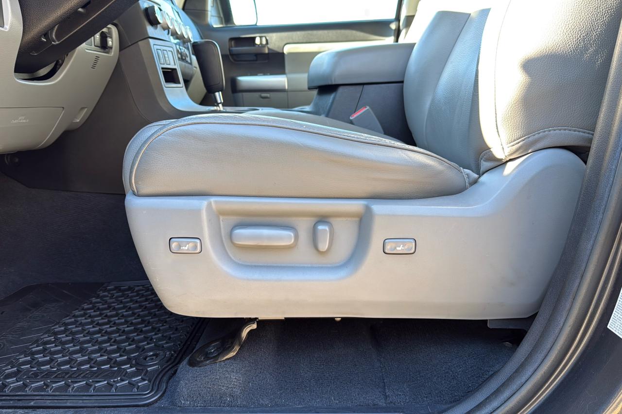 2020 Toyota Sequoia SR5 Photo