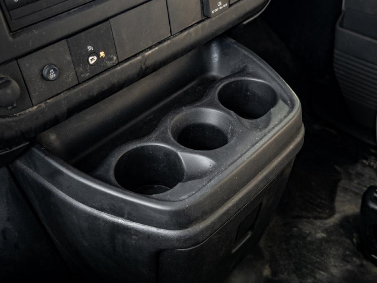 2017 GMC Savana Cargo Van Photo