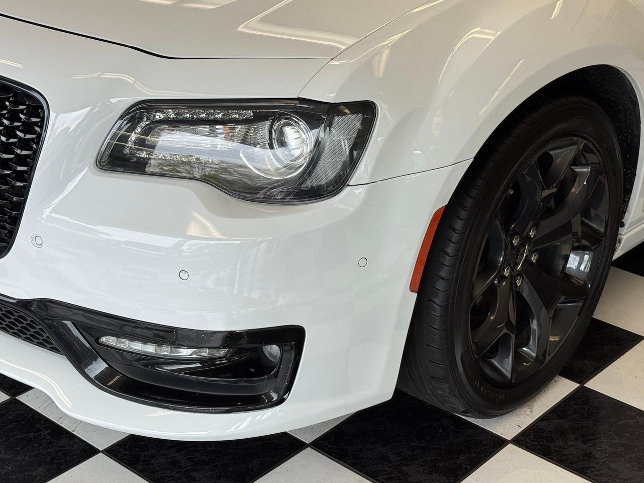 2023 Chrysler 300 300S RWD+Adaptive Cruise+Roof+LIKE NEW Photo