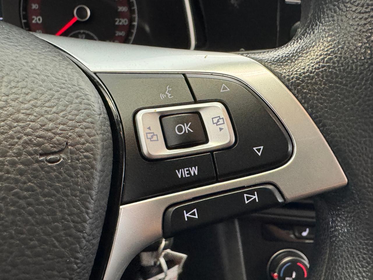 2019 Volkswagen Jetta Comfortline+New Tires+Brakes+ApplePlay+A/C Photo