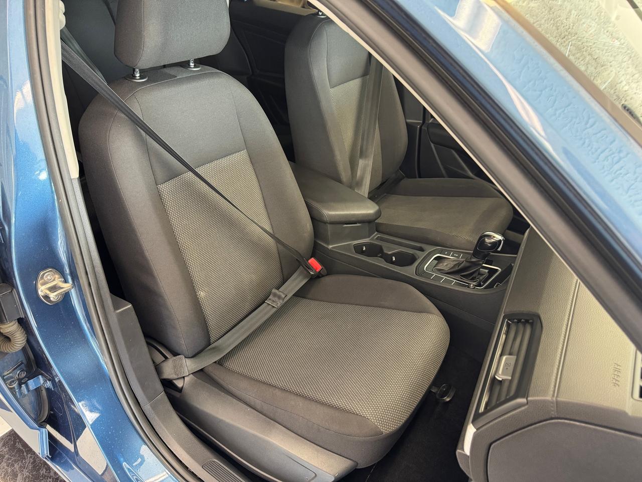 2019 Volkswagen Jetta Comfortline+New Tires+Brakes+ApplePlay+A/C Photo