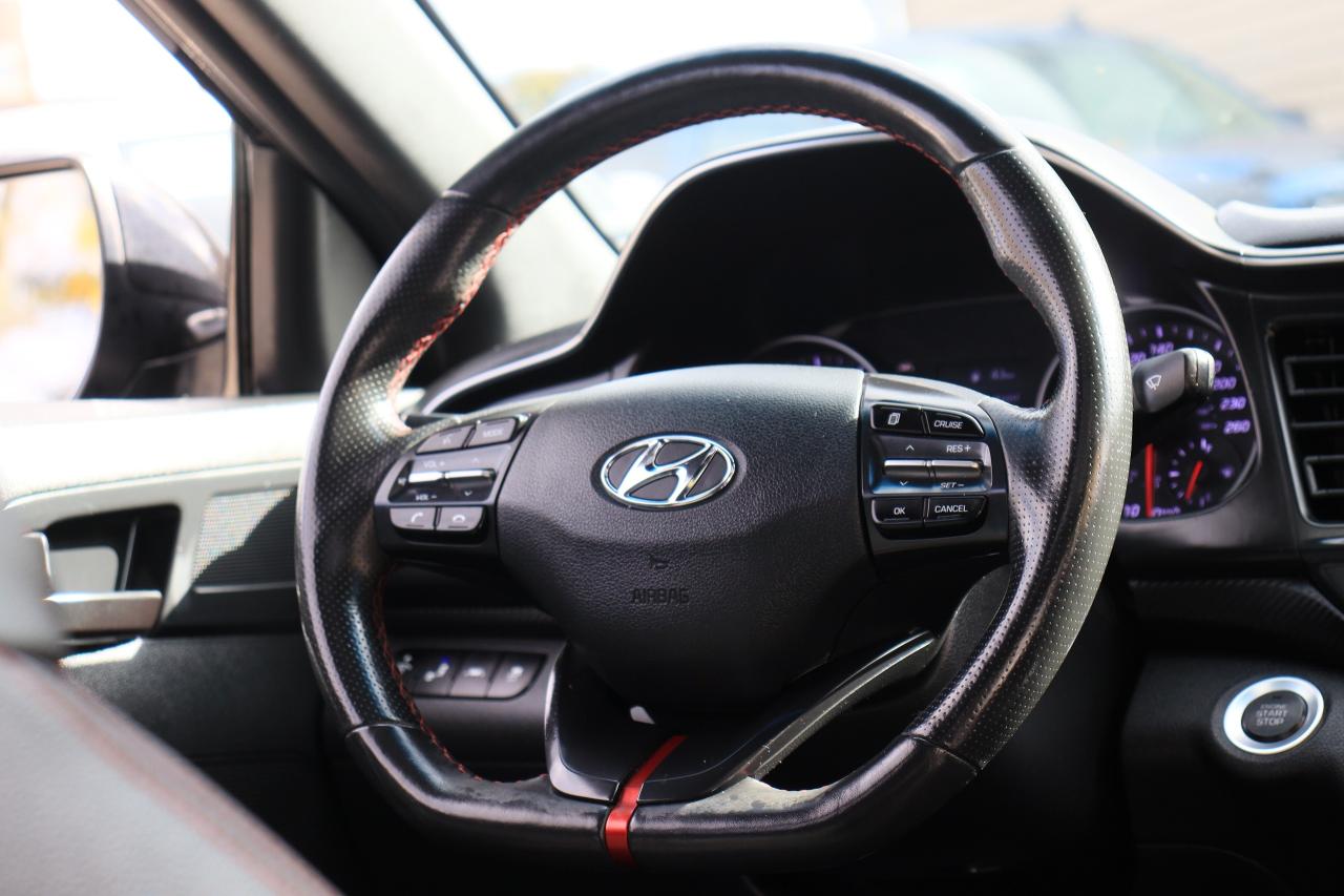 2020 Hyundai Elantra Sport | 6 Speed | Leather | Roof | CarPlay & More! Photo37