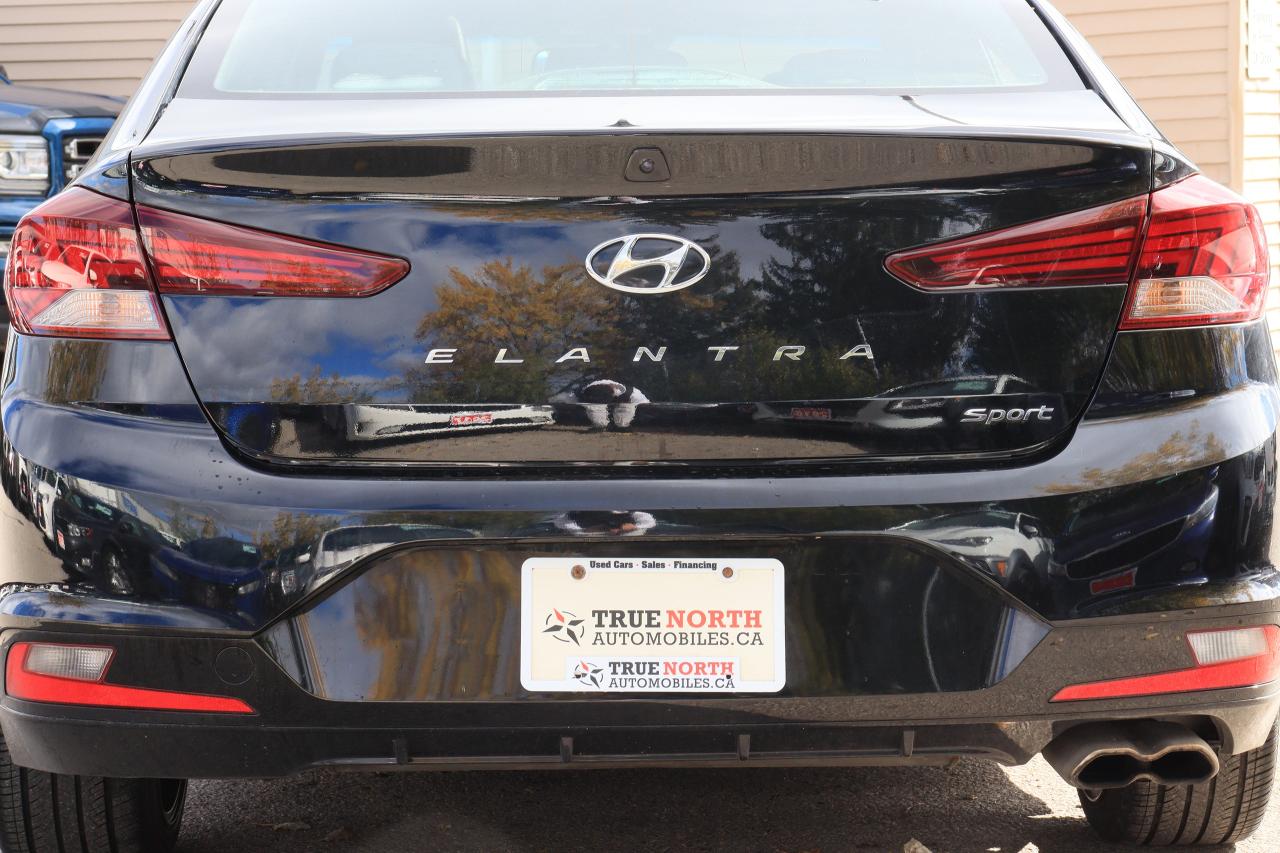 2020 Hyundai Elantra Sport | 6 Speed | Leather | Roof | CarPlay & More! Photo15