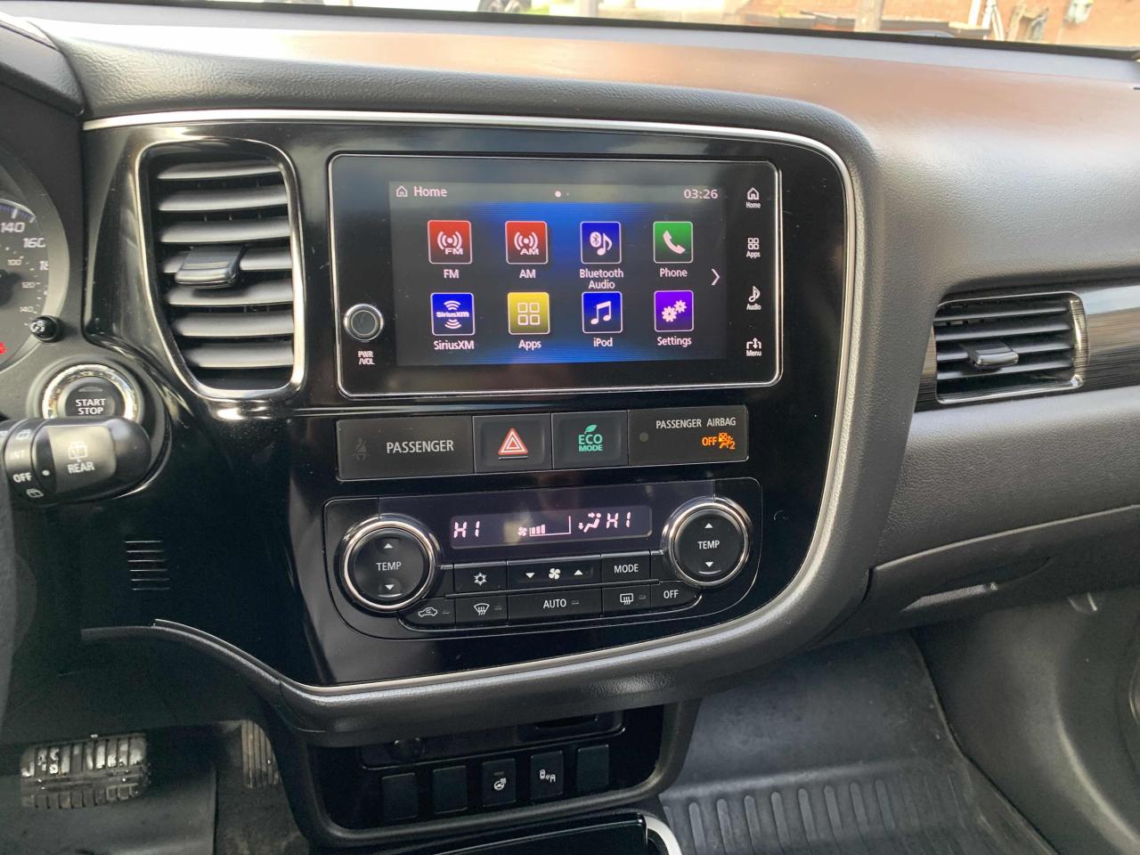 2017 Mitsubishi Outlander ES/ LOW KM / NO ACCIDENT/ 7 PASSENGER/LEATHER/MINT - Photo #15