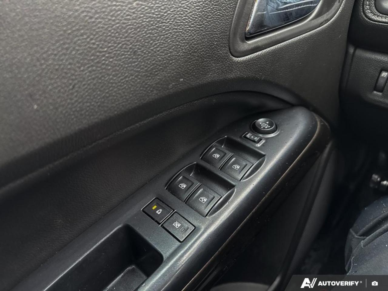 2015 GMC Canyon SLT / NO ACCIDENTS / LEATHER / NAV / 4WD - Photo #12