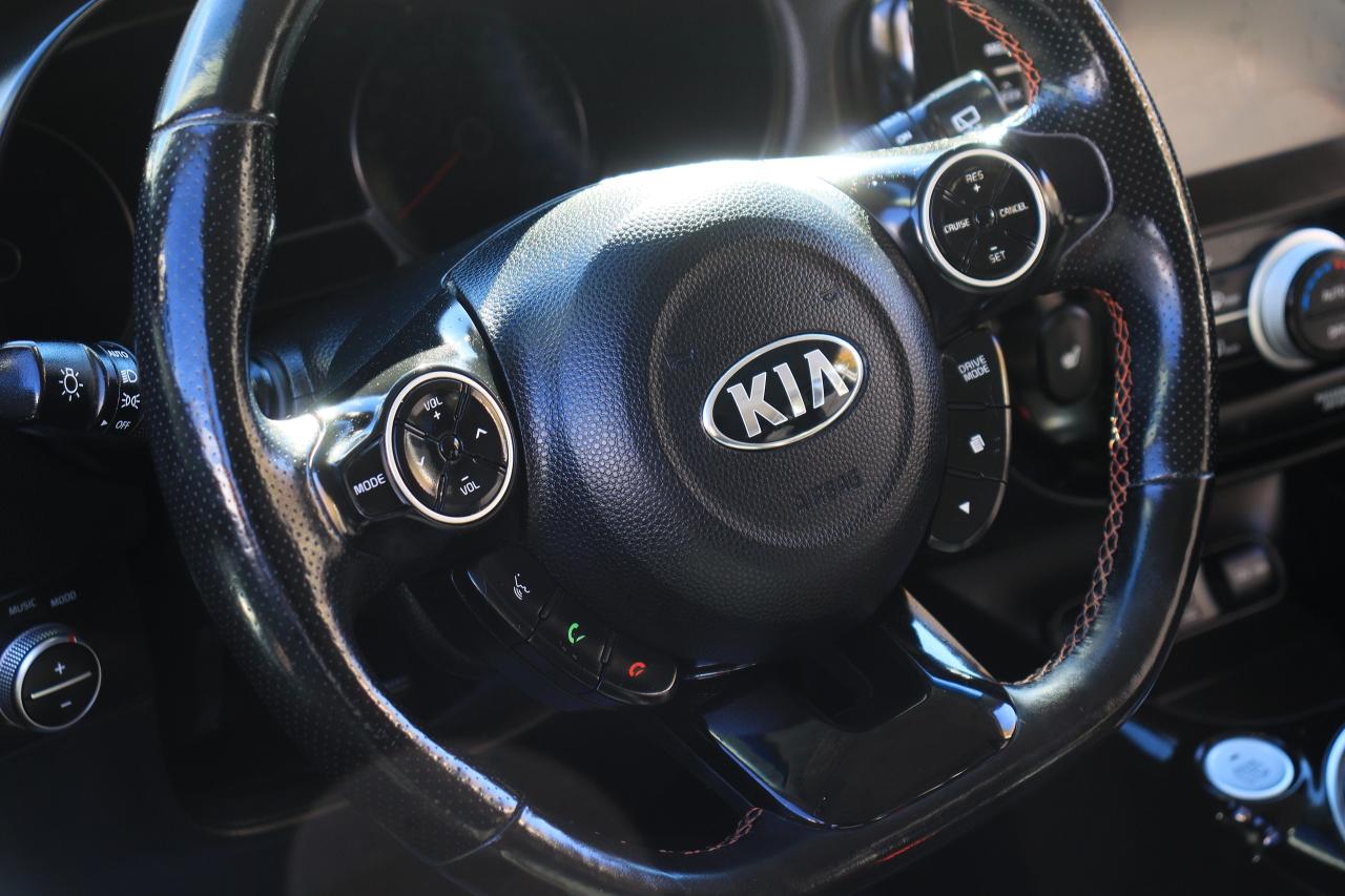 2019 Kia Soul SX Turbo | Leather | CarPlay | Alloys | Tinted ++ Photo