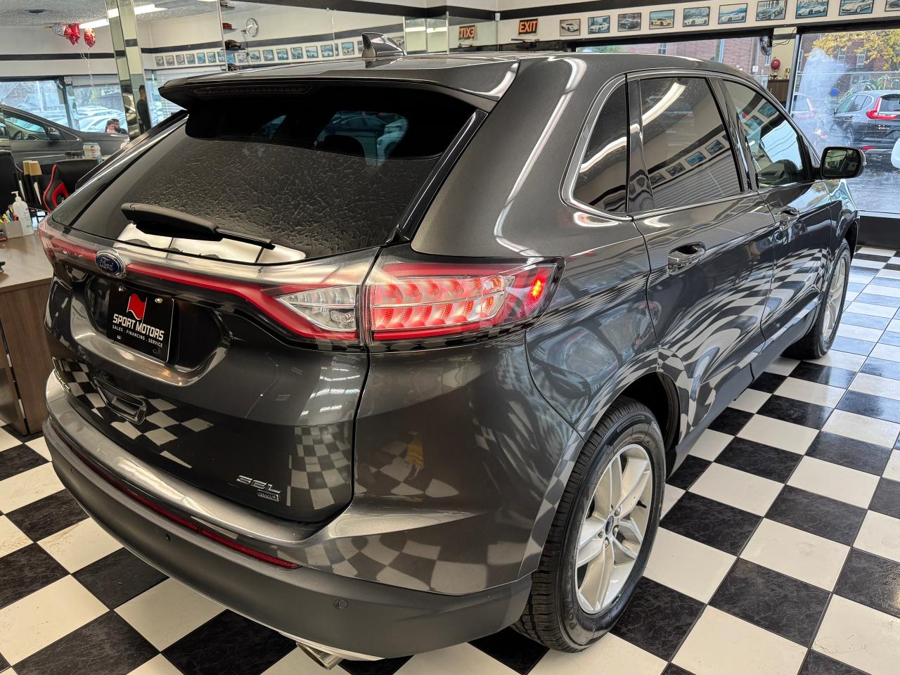 2018 Ford Edge SEL AWD+New Tires+Brakes+Camera+Heated Seats Photo6