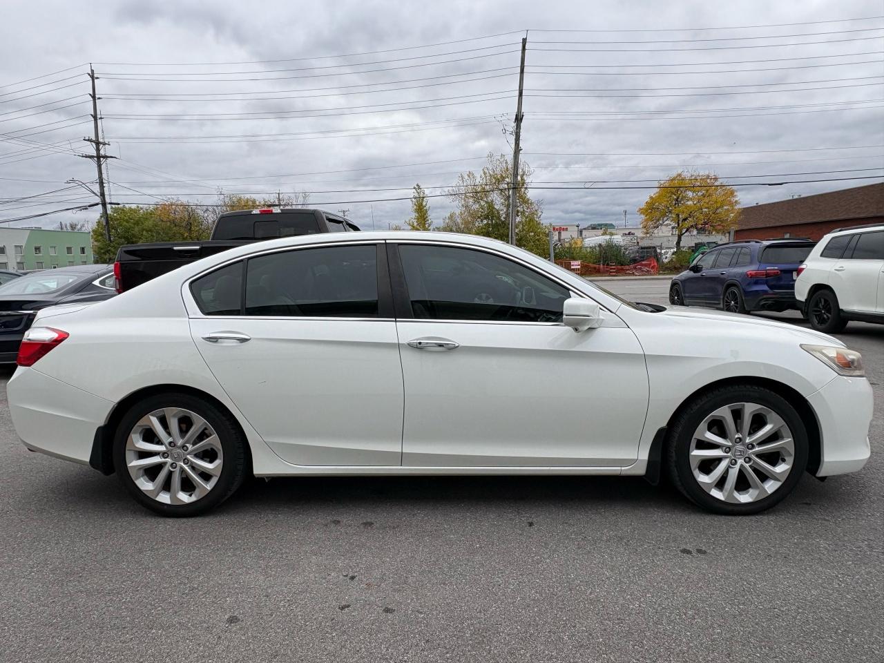 2014 Honda Accord Touring Photo3