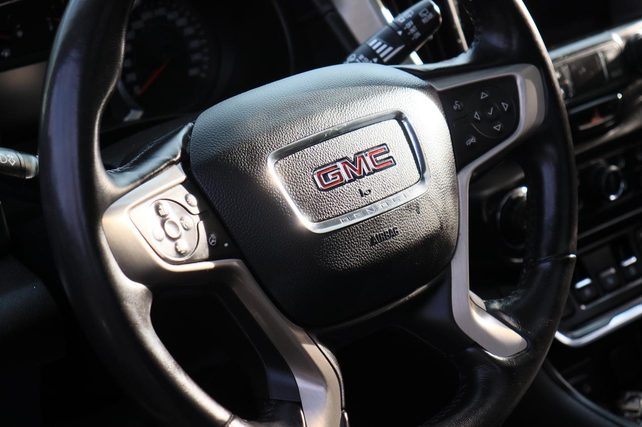 2020 GMC Terrain Denali | AWD | 2.0 L | Leather | Roof | Nav | Cam Photo