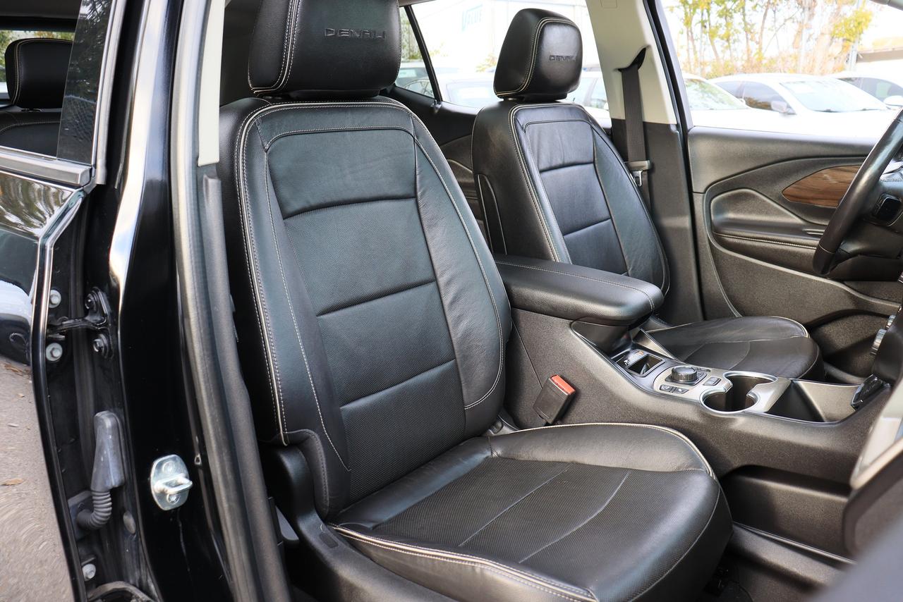 2020 GMC Terrain Denali | AWD | 2.0 L | Leather | Roof | Nav | Cam Photo