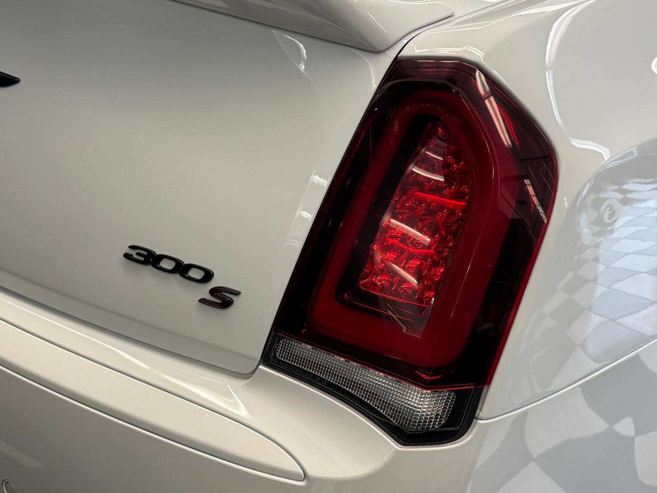 2023 Chrysler 300 300S AWD+New Brakes+Adaptive Cruise+CLEAN CARFAX Photo136