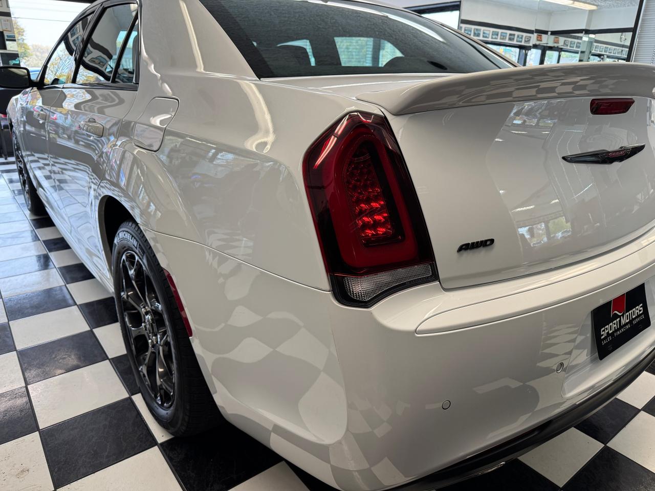 2023 Chrysler 300 300S AWD+New Brakes+Adaptive Cruise+CLEAN CARFAX Photo114