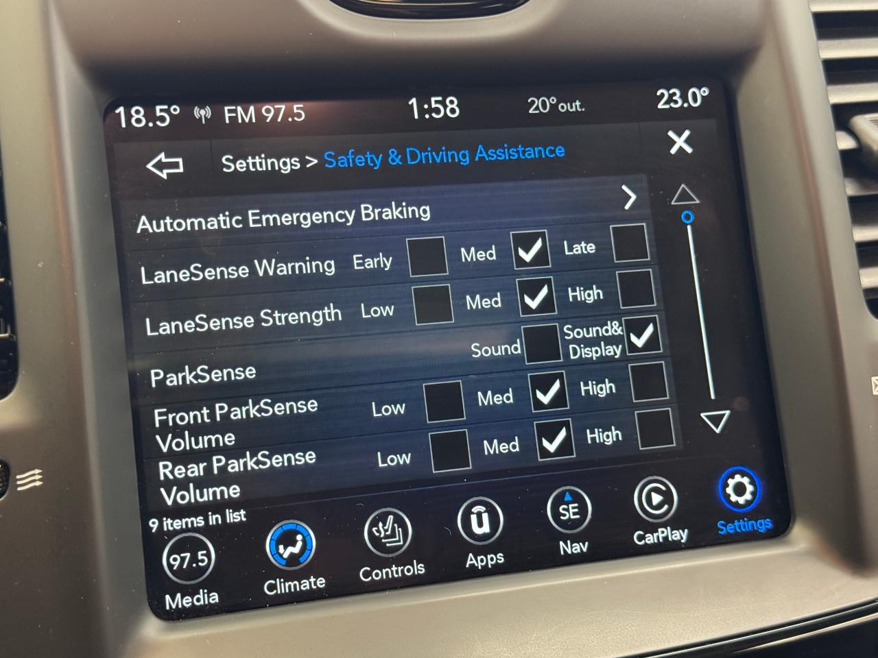 2023 Chrysler 300 300S AWD+New Brakes+Adaptive Cruise+CLEAN CARFAX Photo38