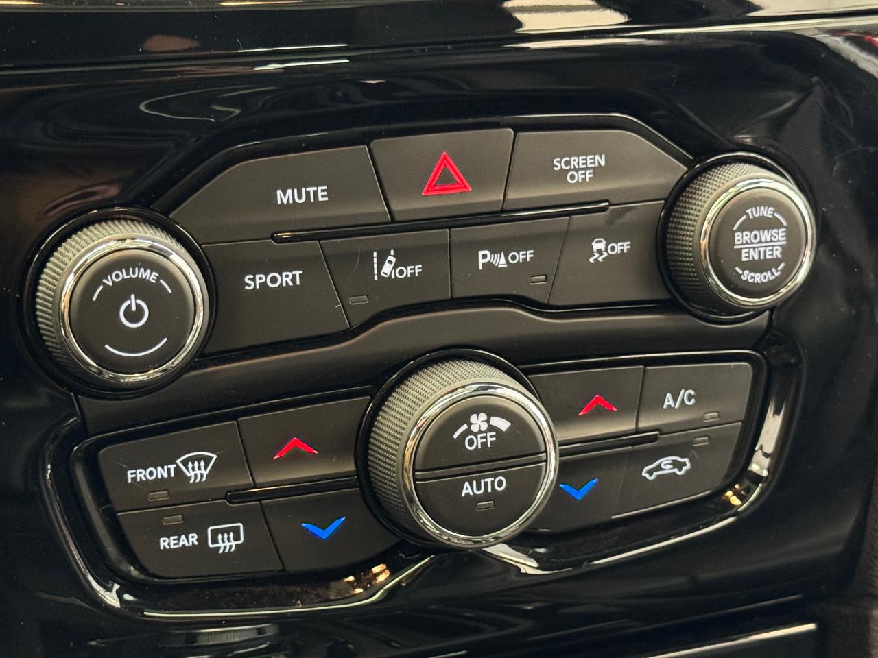 2023 Chrysler 300 300S AWD+New Brakes+Adaptive Cruise+CLEAN CARFAX Photo