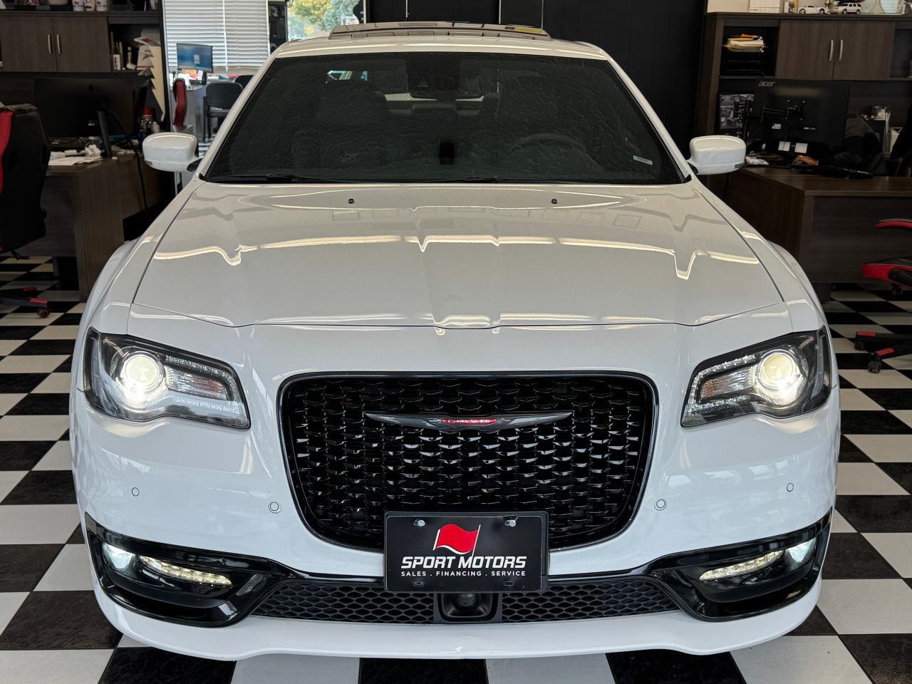 2023 Chrysler 300 300S AWD+New Brakes+Adaptive Cruise+CLEAN CARFAX Photo13