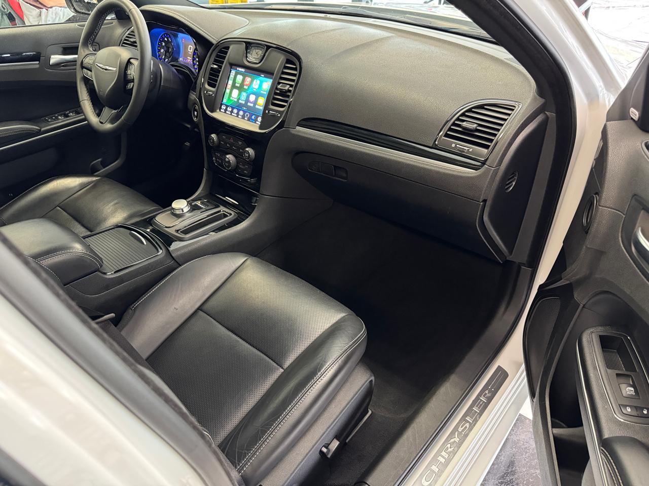 2023 Chrysler 300 300S AWD+New Brakes+Adaptive Cruise+CLEAN CARFAX Photo