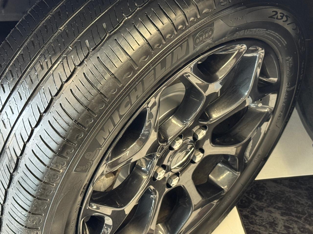 2023 Chrysler 300 300S AWD+New Brakes+Adaptive Cruise+CLEAN CARFAX Photo7