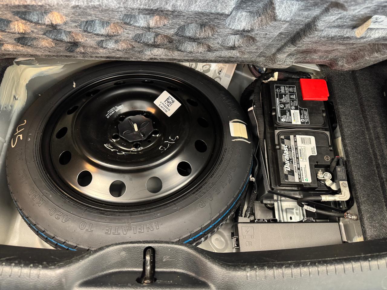 2023 Chrysler 300 300S AWD+New Brakes+Adaptive Cruise+CLEAN CARFAX Photo130