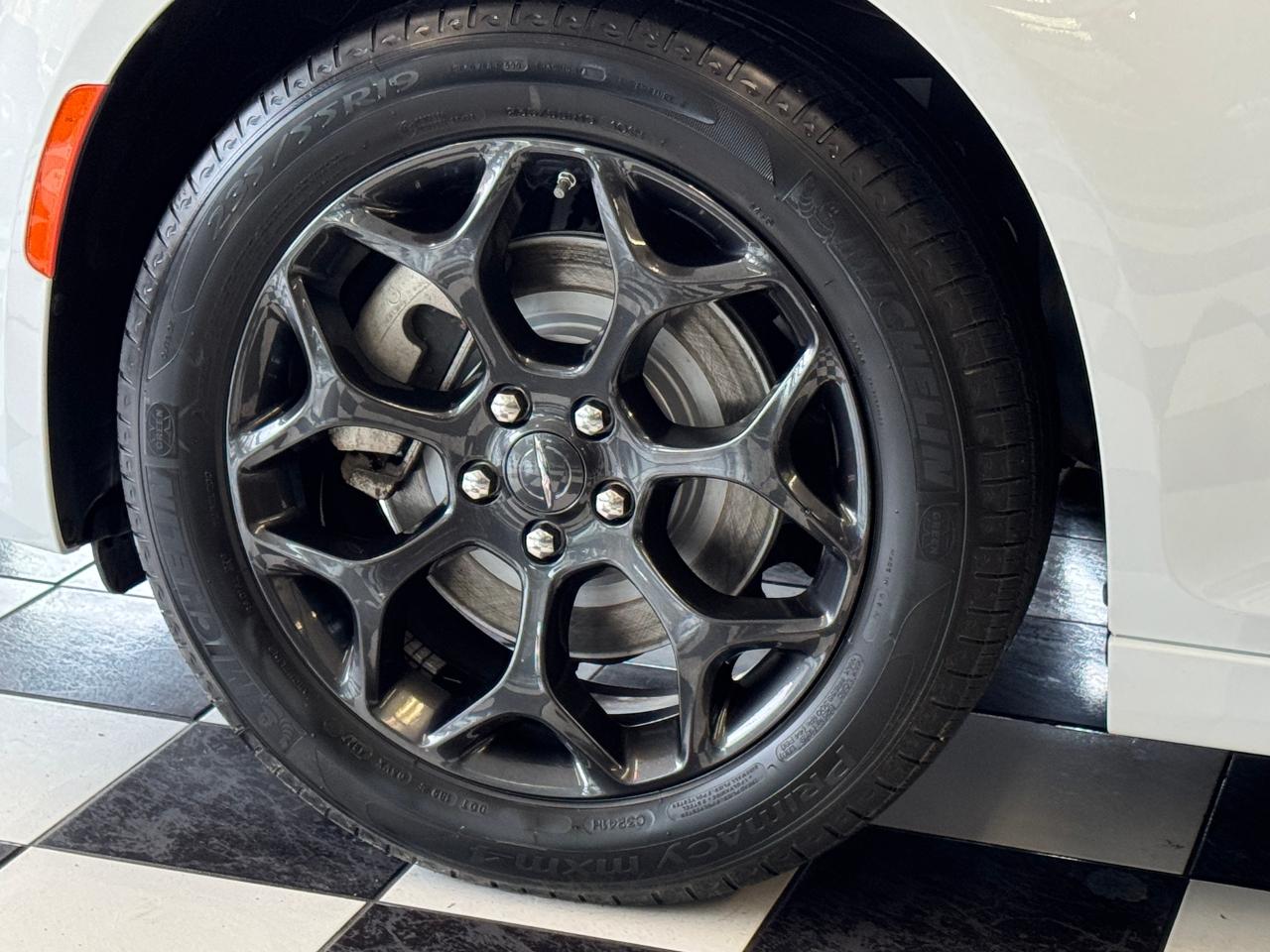 2023 Chrysler 300 300S AWD+New Brakes+Adaptive Cruise+CLEAN CARFAX Photo126