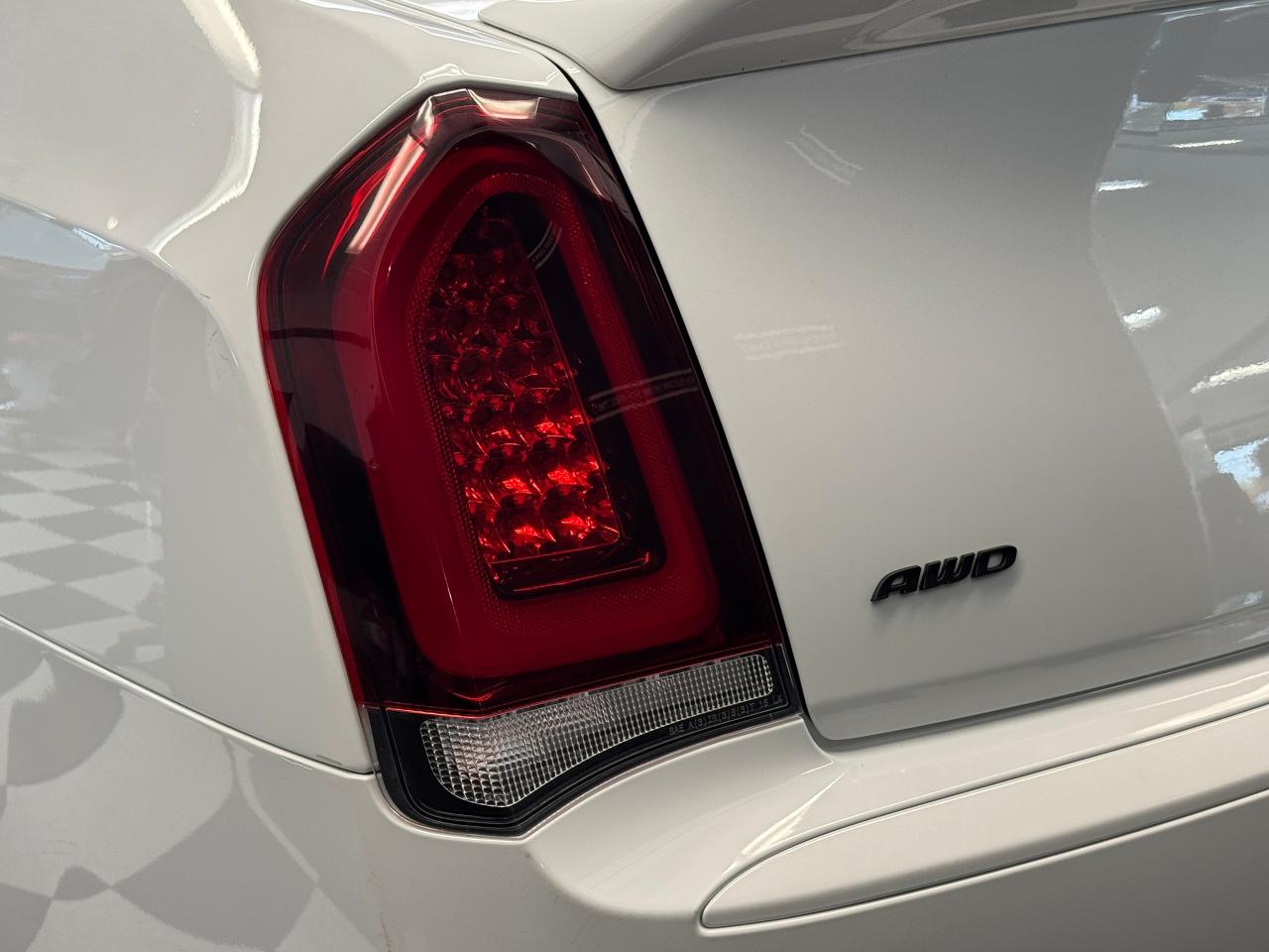 2023 Chrysler 300 300S AWD+New Brakes+Adaptive Cruise+CLEAN CARFAX Photo