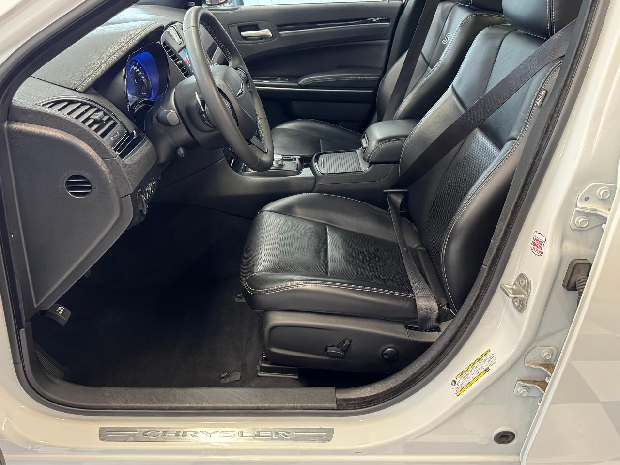 2023 Chrysler 300 300S AWD+New Brakes+Adaptive Cruise+CLEAN CARFAX Photo22
