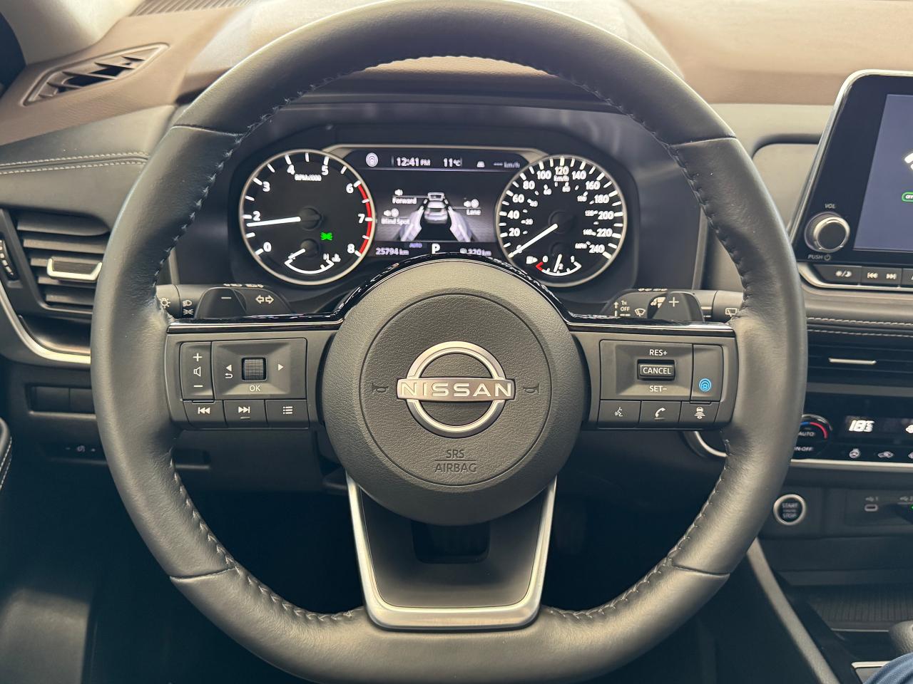 2023 Nissan Rogue SV Premium AWD Midnight Edition+CLEAN CARFAX Photo16