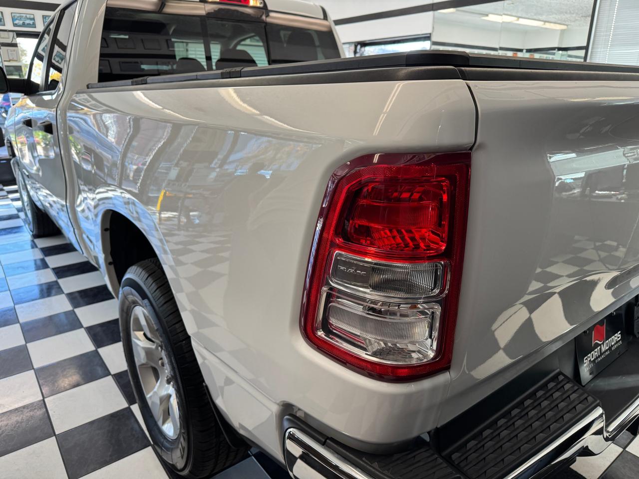 2019 RAM 1500 Tradesman 4x4 Quad Cab 6'4"+New Tires+Brakes+Camer Photo32