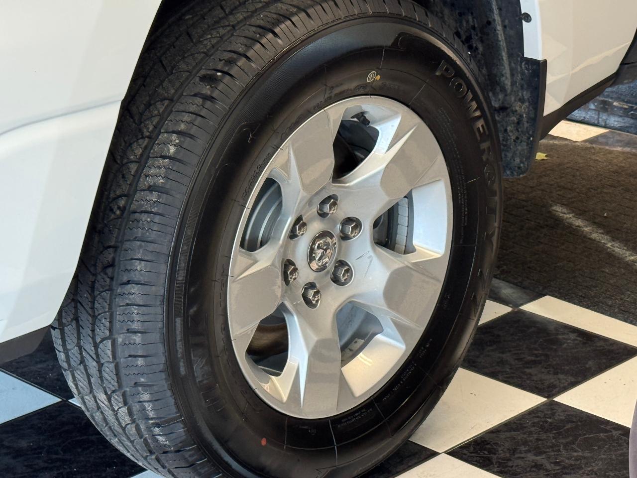 2019 RAM 1500 Tradesman 4x4 Quad Cab 6'4"+New Tires+Brakes+Camer Photo87