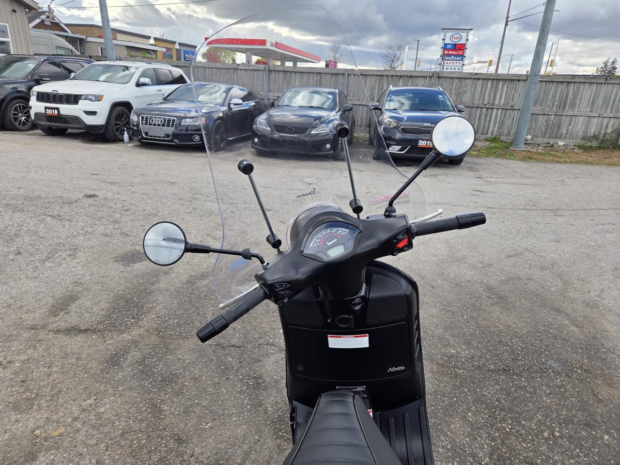 2020 Vespa GTS 300  - Photo #9