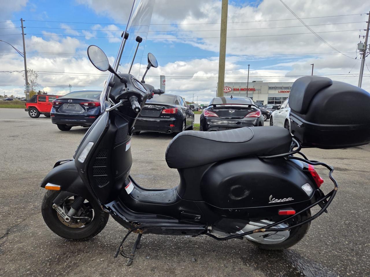 2020 Vespa GTS 300  - Photo #12