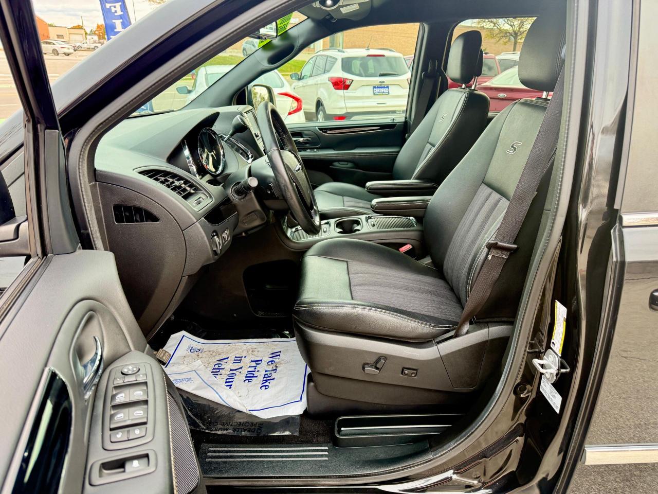 2015 Chrysler Town & Country S - Photo #14