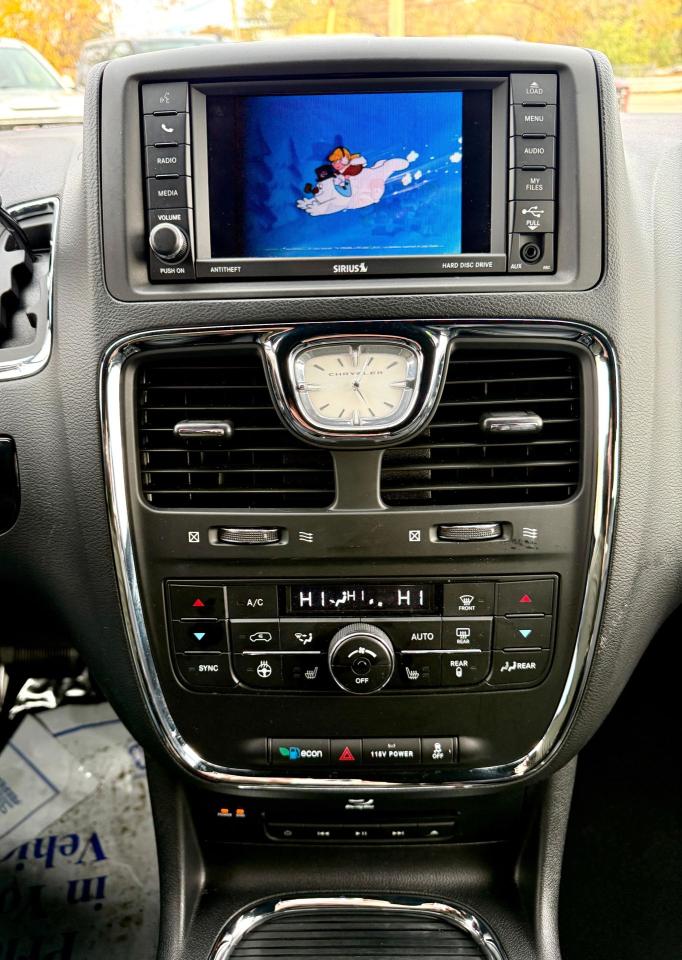 2015 Chrysler Town & Country S - Photo #24