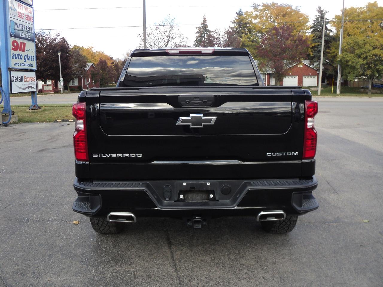 2024 Chevrolet Silverado 1500 Custom Trail Boss Z71 4WD 5.3L8cyl 5'10"Box - Photo #9