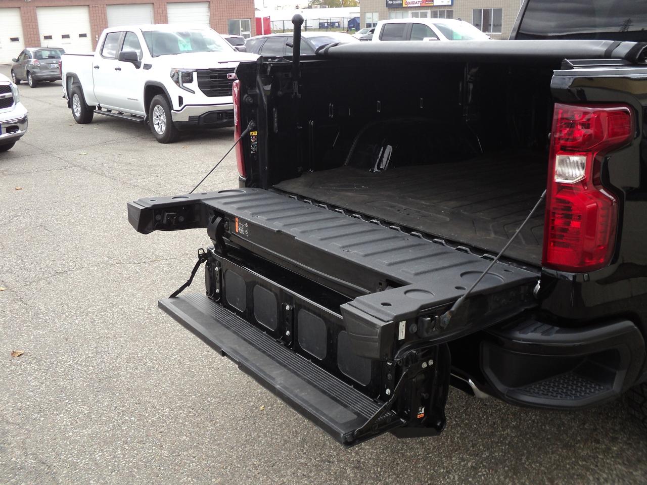 2024 Chevrolet Silverado 1500 Custom Trail Boss Z71 4WD 5.3L8cyl 5'10"Box - Photo #26